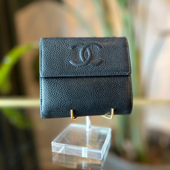 CHANEL Caviar Timeless CC Flap Compact Wallet - Picture 1 of 15
